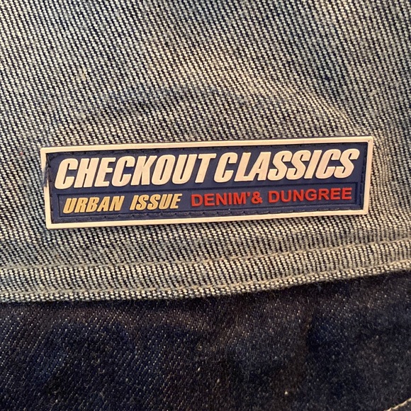 Men’s Oversized Denim Jacket - Picture 3 of 6